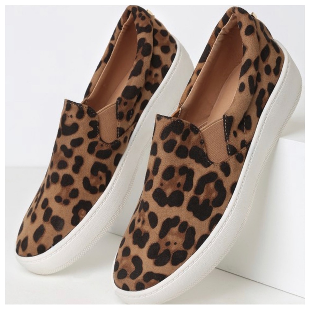 #34 ✨ONE DAY SALE✨Leopard slip on sneakers - Picture 3 of 4